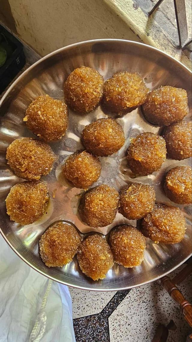 প্রিমিয়াম নাড়ু